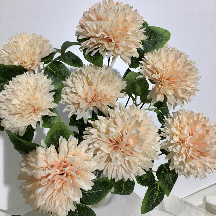 Ramo crisantemo diametro 9 cabezas 10cm